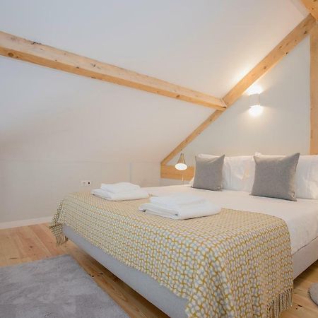 Liiiving In Porto - Santa Catarina Mezzanine Apartment Luaran gambar
