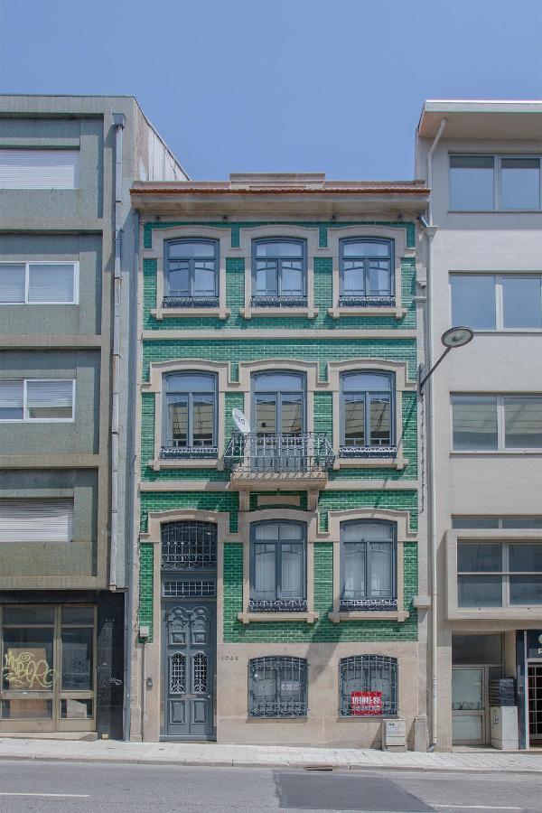 Liiiving In Porto - Santa Catarina Mezzanine Apartment Luaran gambar