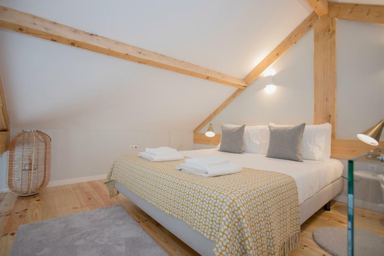 Liiiving In Porto - Santa Catarina Mezzanine Apartment Luaran gambar
